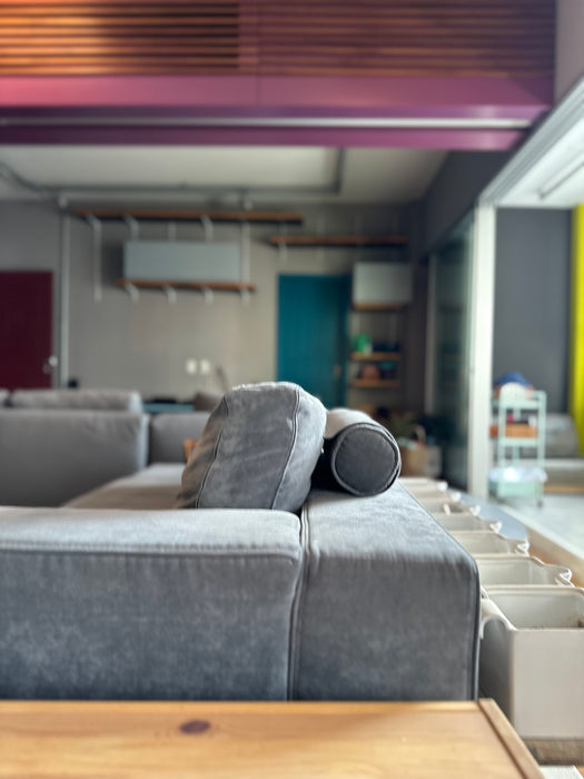 Sofá "Sputinik" – Marcus Ferreira para Decameron