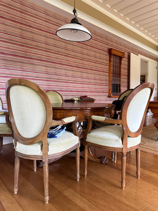 Mesa de Jogos com 5 Cadeiras