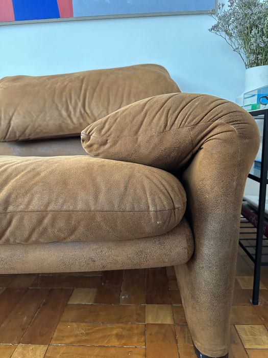 Sofá “Maralunga” de 2 Lugares – Vico Magistretti para Probjeto