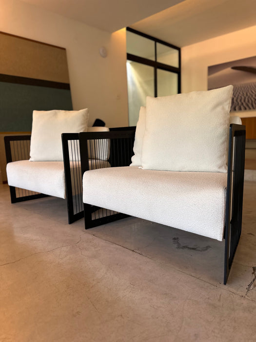 Par de Poltronas - Artefacto