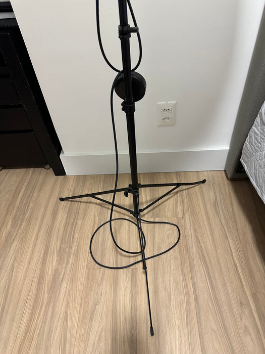 Luminária de Piso "Gilda" – Enrico Franzolini para Pallucco