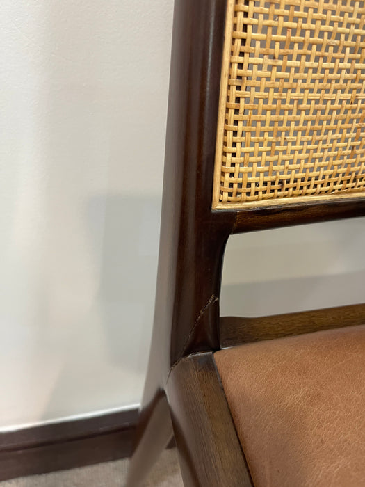 Conjunto com 4 Cadeiras “GB01” (duas com avarias) – Geraldo de Barros para Dpot