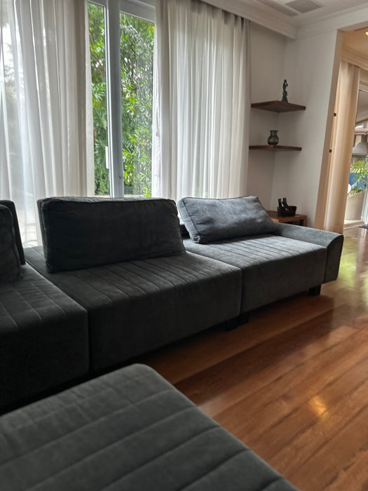 Sofá Retrátil com Pufe