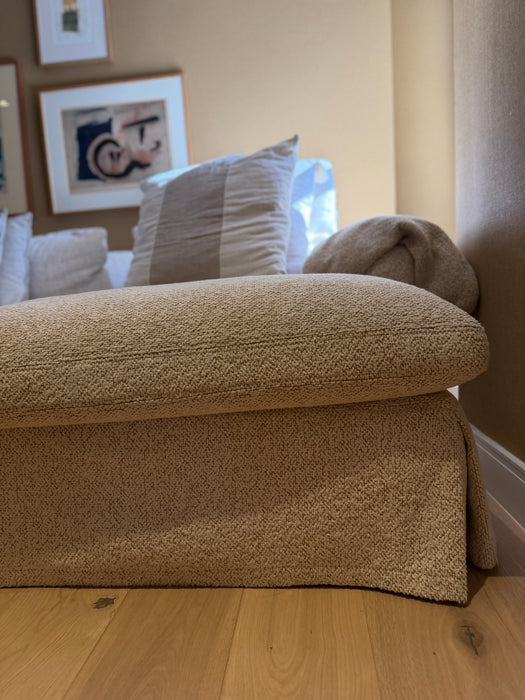 Sofá com Chaise – Entreposto