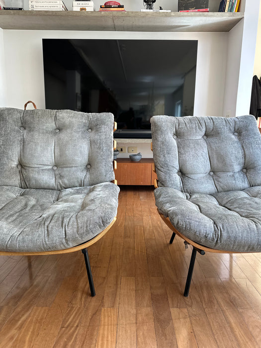 Par de Poltronas "Costela"