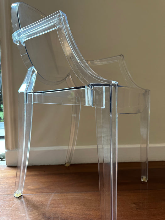 Conjunto de 8 Cadeiras "Louis Ghost" com Braços - Philippe Starck para Kartell