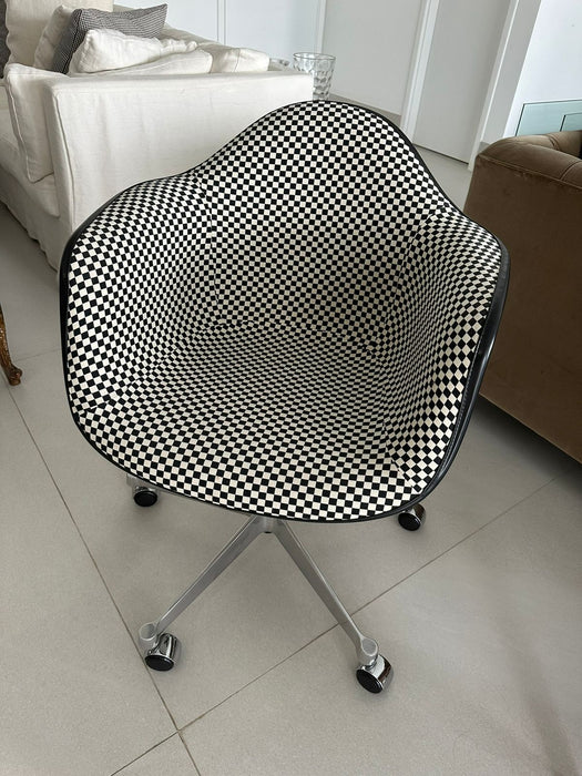 Poltrona "Eames Shell Task" - Herman Miller