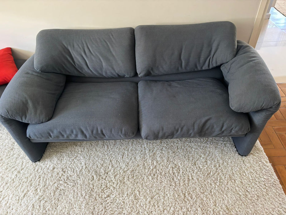 Sofá "Maralunga" Azul de 2 Lugares – Vico Magistretti para Probjeto