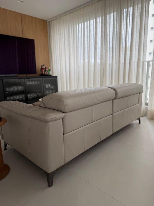 Sofá Automatizado de 3 Lugares em Couro – Natuzzi