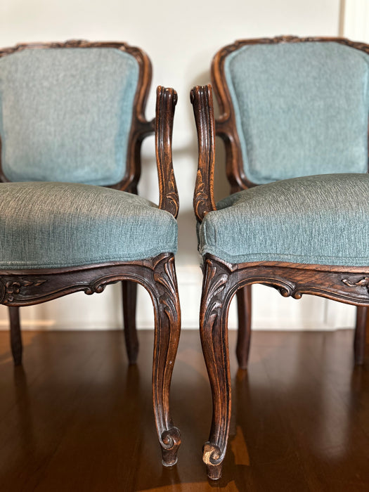 Par de Poltronas Luís XV – Basile Antiquário