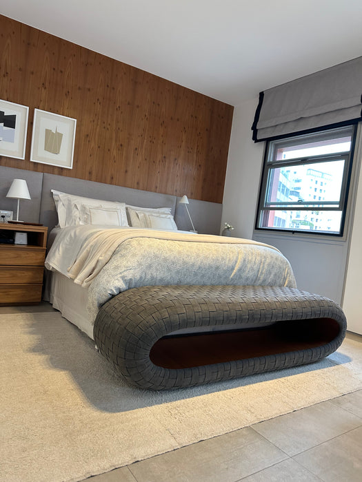 Banco "Cheig" com Tiras em Lona – Jader Almeida