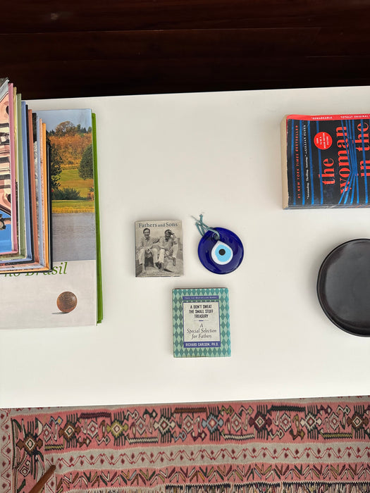 Par de Mesas de Cabeceira