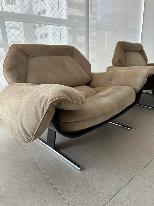 Par de Poltronas "Presidencial" Vintage – Jorge Zalszupin | Adquirida na Galeria Século XX