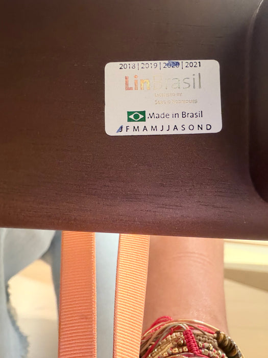 Poltrona "Beg" em Tauari e Tecido - Sergio Rodrigues Para Dpot