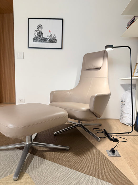 Poltrona "Repos"  com Banqueta em Couro - Antonio Citterio Para Vitra