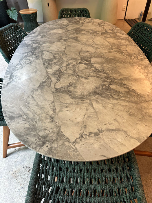 Mesa de Jantar "Bora Bora" Oval (tampo em granito) - Tidelli