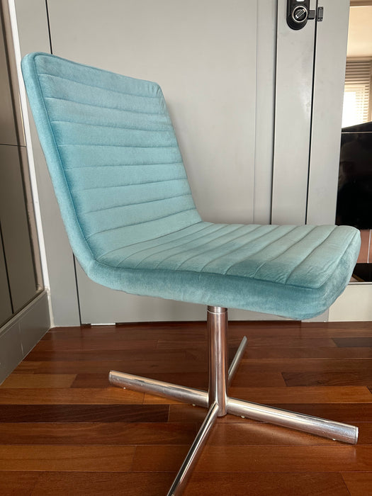 Conjunto de 8 Cadeiras Giratórias "Charly" (2 com braços) – Fahrer