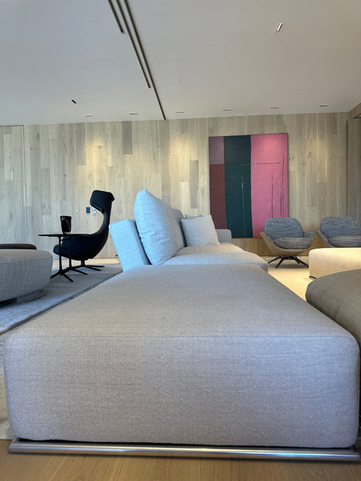 Sofá Modular "Marcel" com Par de Pufes – Antonio Citterio para B&B Italia