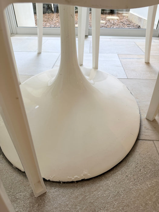 Mesa de Jantar Tulipa