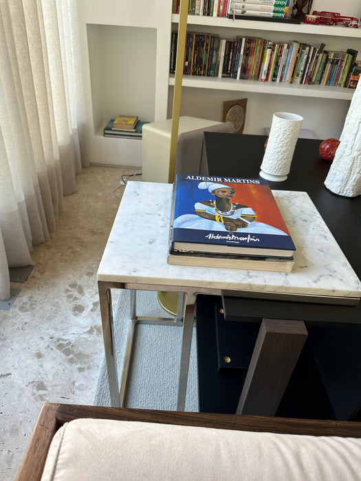 Coffee Table com Tampo em Mármore