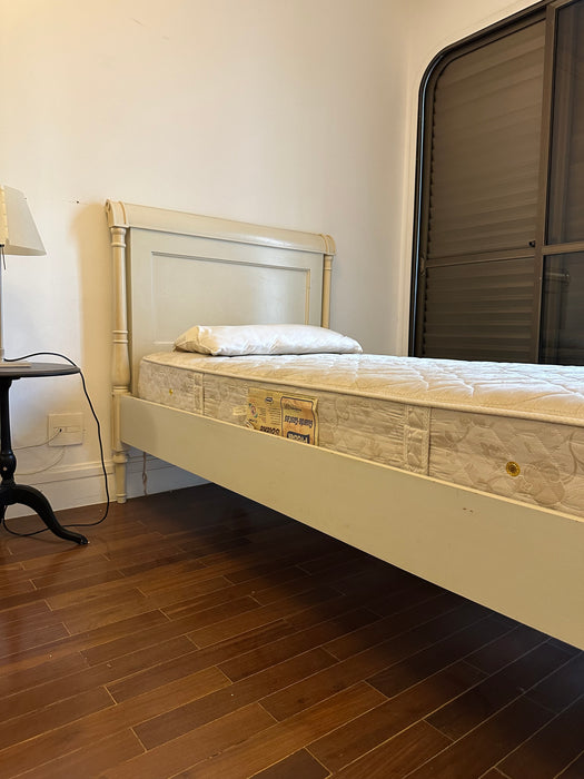 Cama de Solteiro (colchão incluso)