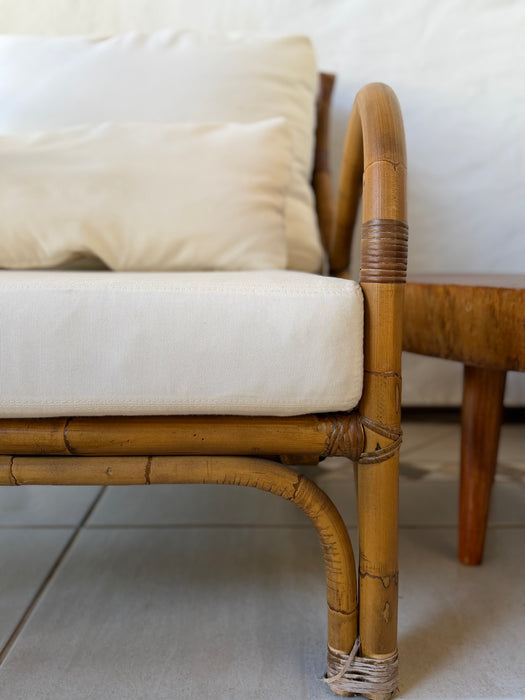 Par de Poltronas com Banquetas em Fibra Natural