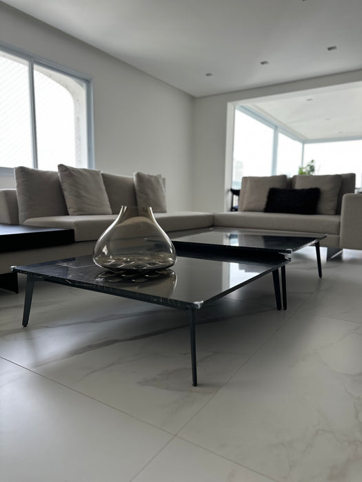 Par de Mesas de Centro "Santiago" com Tampo em Mármore - Essencial Casa Móveis