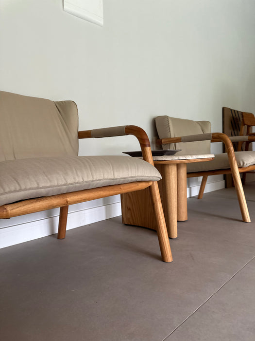 Par de Poltronas "Branca" - Líder Interiores