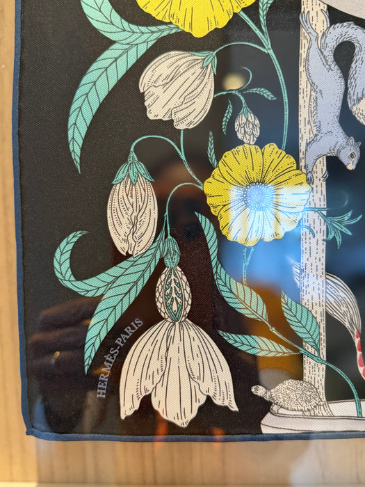 Quadro com Lenço Azul de Seda Hermès – Hermès Paris (Copy)