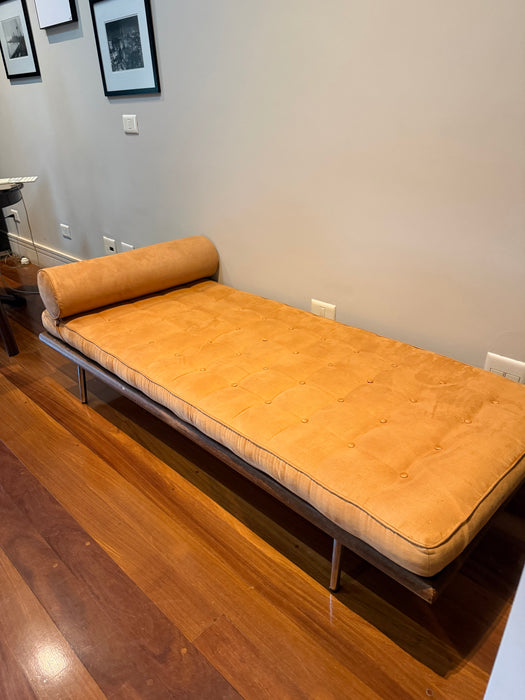 Couch " Barcelona" em Couro