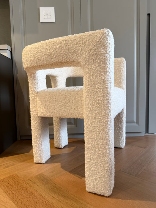 Conjunto de 6 Cadeiras "Stature Ivory" em Bouclé – Caleb Zipperer para CB2