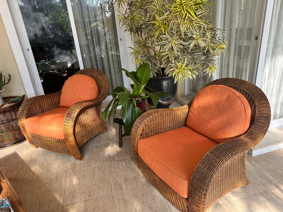 Par de Poltronas em Junco