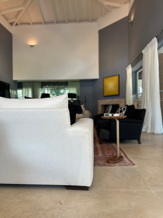 Sofá de 3 Lugares (almofadas decorativas não inclusas)