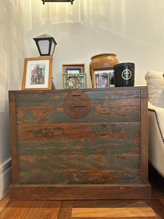 Cômoda com Gavetas em Pátina