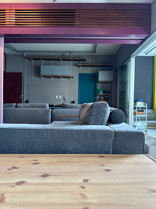 Sofá "Sputinik" – Marcus Ferreira para Decameron