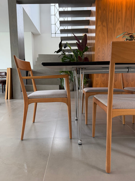 Conjunto de 8 Cadeiras "Lina" (2 com Braços) – Líder Interiores