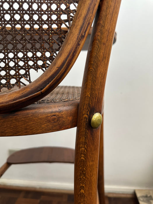 Cadeirão Infantil Vintage – Thonet