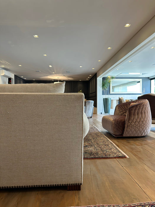 Sofá "Chanel" de 3 Lugares – Paschoal Ambrósio