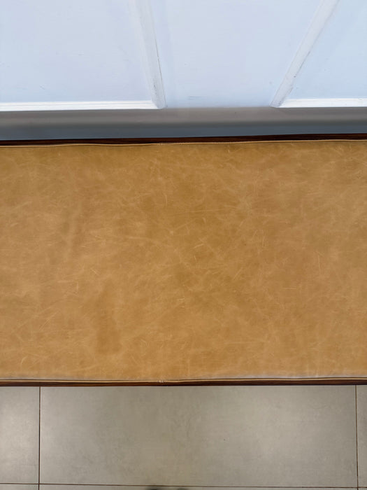 Banco com Mesa Auxiliar