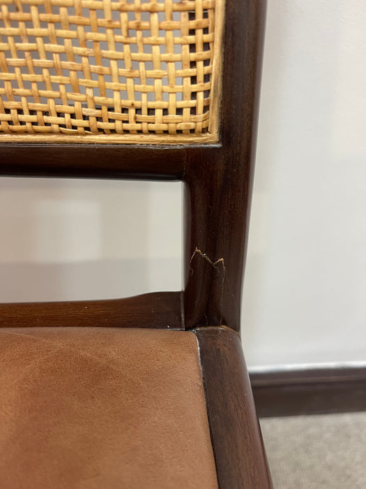 Conjunto com 4 Cadeiras “GB01” (duas com avarias) – Geraldo de Barros para Dpot