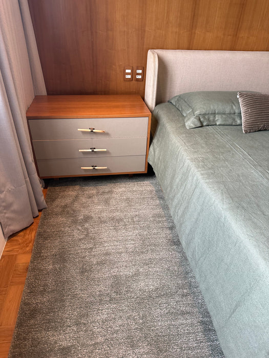 Par de Mesas de Cabeceira