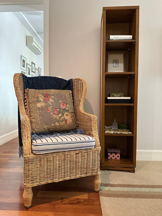 Estante Modular Giratória com Espelho Lateral