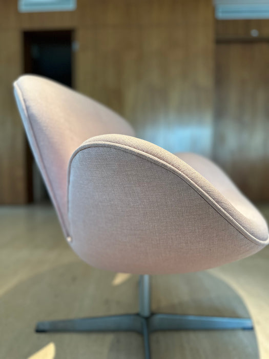 Poltrona “Swan” – Breton