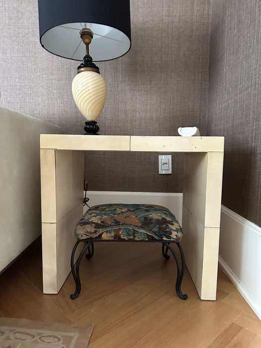 Banqueta de Ferro com Tapeçaria