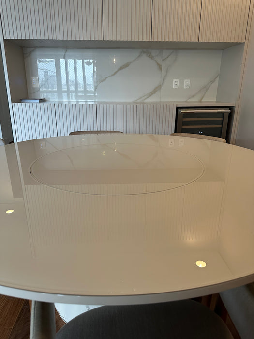 Mesa de Jantar em Laca com Tampo Giratório