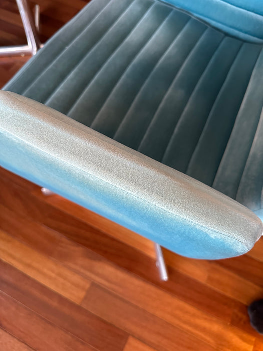 Conjunto de 8 Cadeiras Giratórias "Charly" (2 com braços) – Fahrer