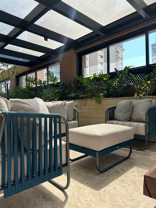 Conjunto de 3 Poltronas e Pufe "Terrace" - Breton