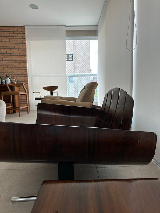 Par de Poltronas "Presidencial" Vintage – Jorge Zalszupin | Adquirida na Galeria Século XX