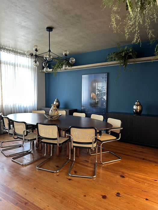 Mesa de Jantar "Chuva" Oval  – Léo Romano para Arquivo Contemporâneo