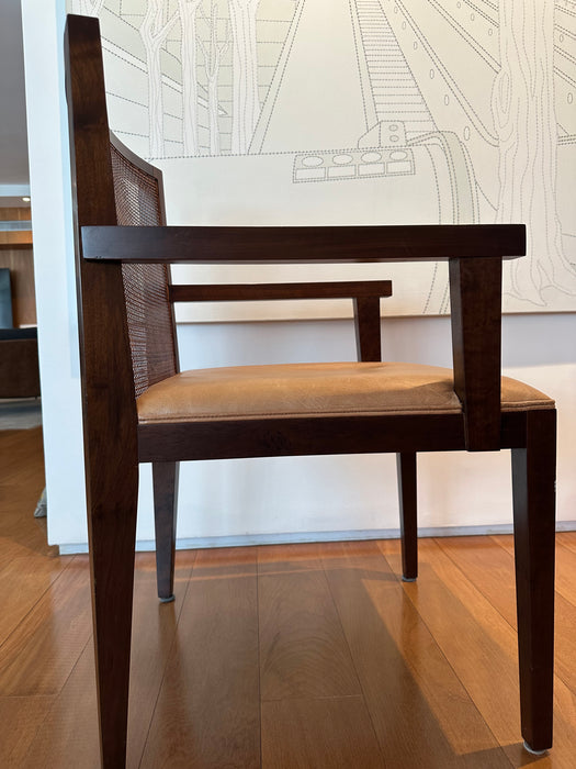 Conjunto de 10 Cadeiras (2 com braços) – Vermeil